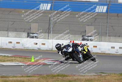 media/Nov-26-2022-Fastrack Riders (Sat) [[b001e85eef]]/Level 3/Session 3 Outside Turn 9/